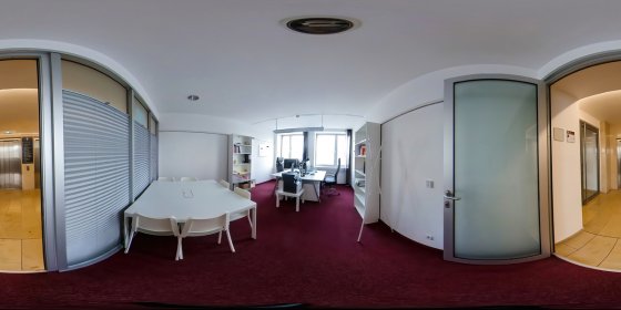 Play 'VR 360° - SFU LINZ 360° Tour-Online