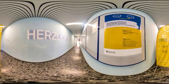 Play 'VR 360° - SFU LINZ 360° Tour-Online