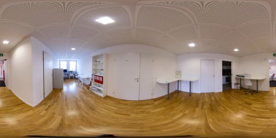 Play 'VR 360° - SFU LINZ 360° Tour-Online