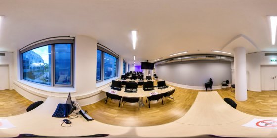 Play 'VR 360° - Campus Rundgang SFU Wien