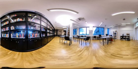 Play 'VR 360° - Campus Rundgang SFU Wien