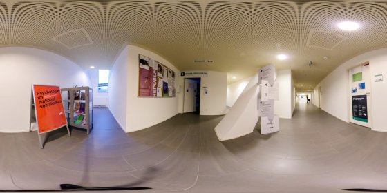 Play 'VR 360° - Campus Rundgang SFU Wien