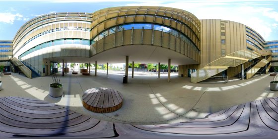 Play 'VR 360° - Campus Rundgang SFU Wien