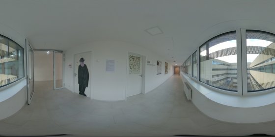 Play 'VR 360° - Campus Rundgang SFU Wien