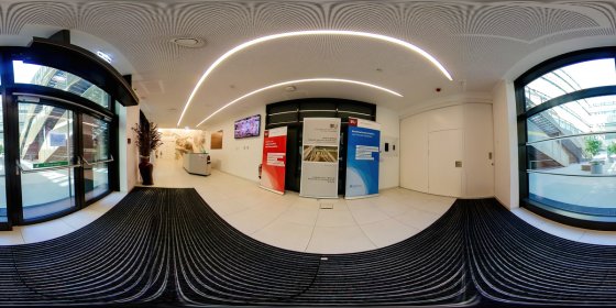 Play 'VR 360° - Campus Rundgang SFU Wien