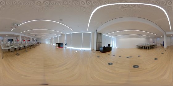 Play 'VR 360° - Campus Tour SFU Vienna