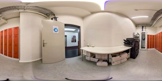 Play 'VR 360° - SFU Berlin 360° Tour-Online