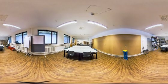 Play 'VR 360° - SFU Berlin 360° Tour-Online