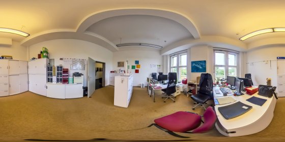 Play 'VR 360° - SFU Berlin 360° Tour-Online