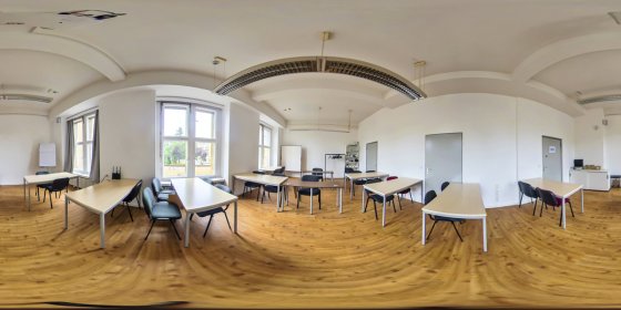 Play 'VR 360° - SFU Berlin 360° Tour-Online