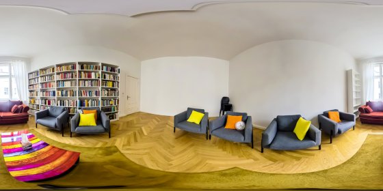 Play 'VR 360° - SFU Berlin Ambulanz 360° Tour-Online