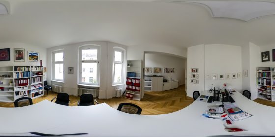 Play 'VR 360° - SFU Berlin Ambulanz 360° Tour-Online